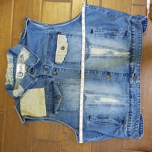 L&B Blue Jean Denim Sleeveless Distressed Vest Jacket Size Large - Picture 9 of 12